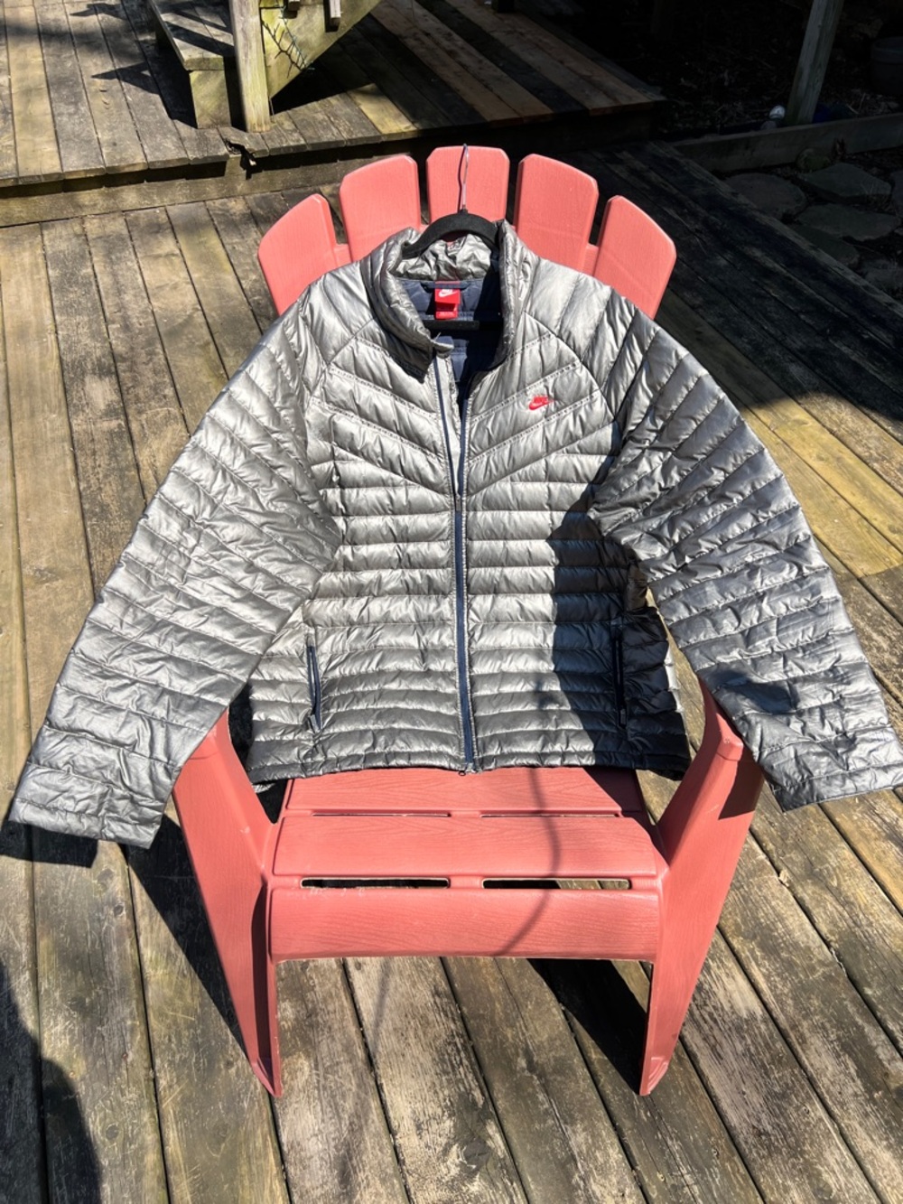 Nike Men's Silver Quilted Puffer Jacket with Red Logo